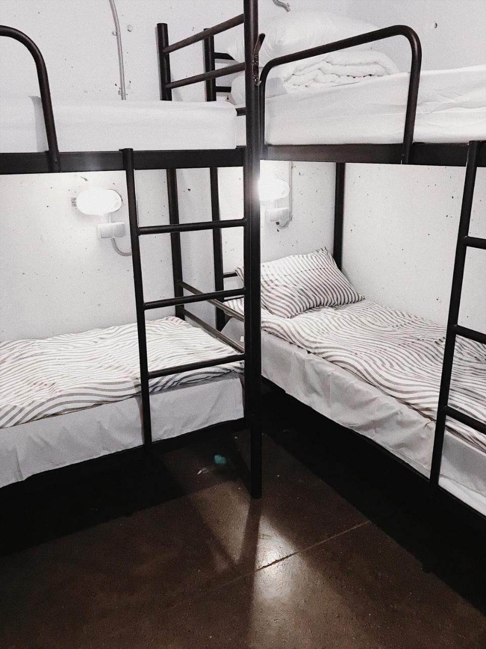 Хостел Alcatraz *
